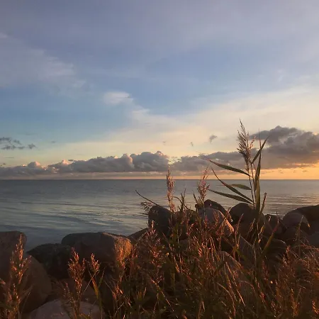 Nyaraló Teeveere Sea House *